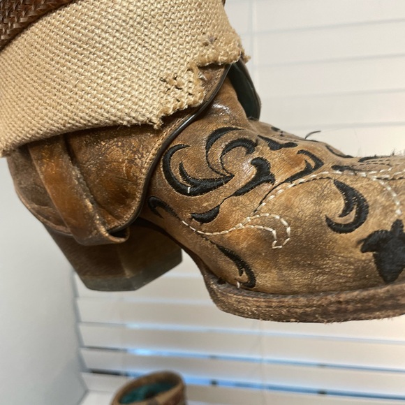 Corral woman’s size 8 medium Cowboy Boots - Picture 3 of 14